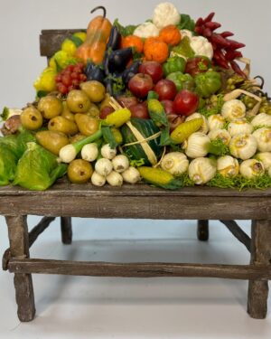 Banchetto di frutta e verdura in cera – Accessorio per presepe napoletano del '700, figure 25 cm