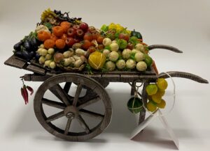 Carretto Artigianale con Frutta e Verdura in cera per Figure 25 cm presepe napoletano - immagine 2