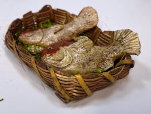 Cesta Artigianale con Pesci in Cera – Per Figure 25-30 cm – Stile Napoletano Settecentesco - immagine 4