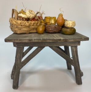 Tavola Imbandita con Salumi e Formaggi in Cera – Presepe Napoletano del '700 Figure 25–30 cm - immagine 3