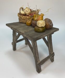 Tavola Imbandita con Salumi e Formaggi in Cera – Presepe Napoletano del '700 Figure 25–30 cm - immagine 4