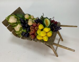 Carriola con frutta e verdura in cera – Accessorio per figure 22-25 cm – Presepe Napoletano '700 - immagine 3