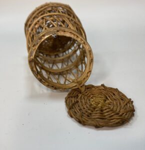 Nassa intrecciata a mano – Accessorio per pastori 25-30 cm – Presepe napoletano '700 - immagine 5