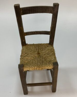 Sedia miniatura legno e paglia per pastori 25-27 cm – Accessorio Presepe Napoletano 700